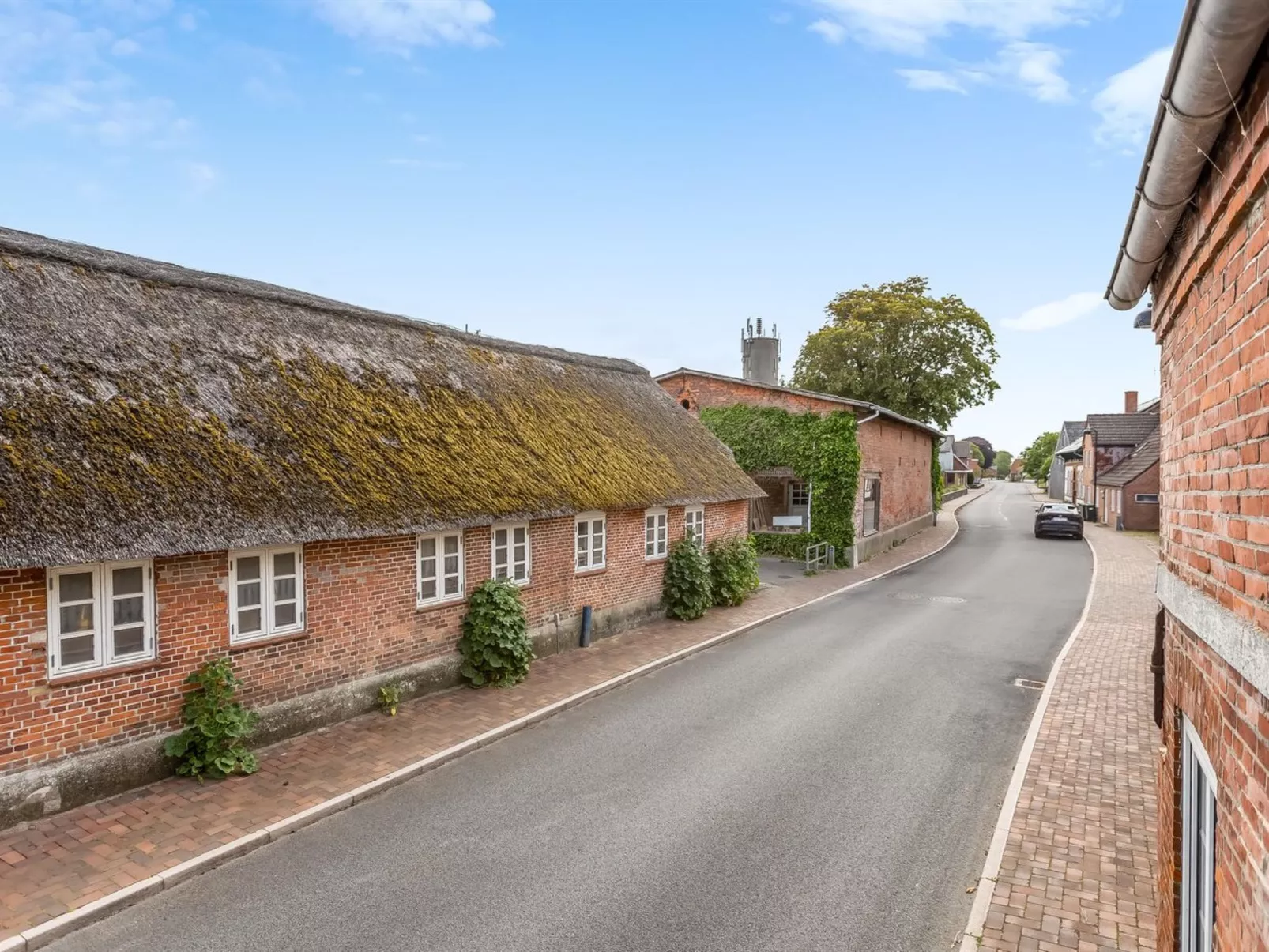 "Jouni" - 18km from the sea - Outside