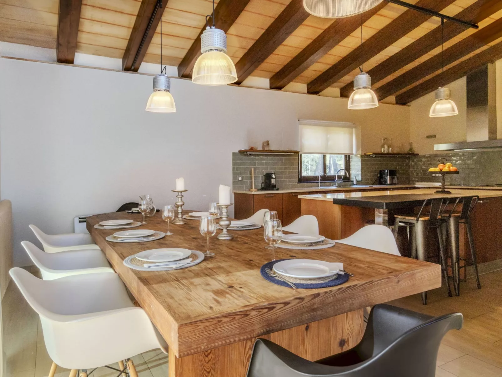 Mas Oliveres - Inside