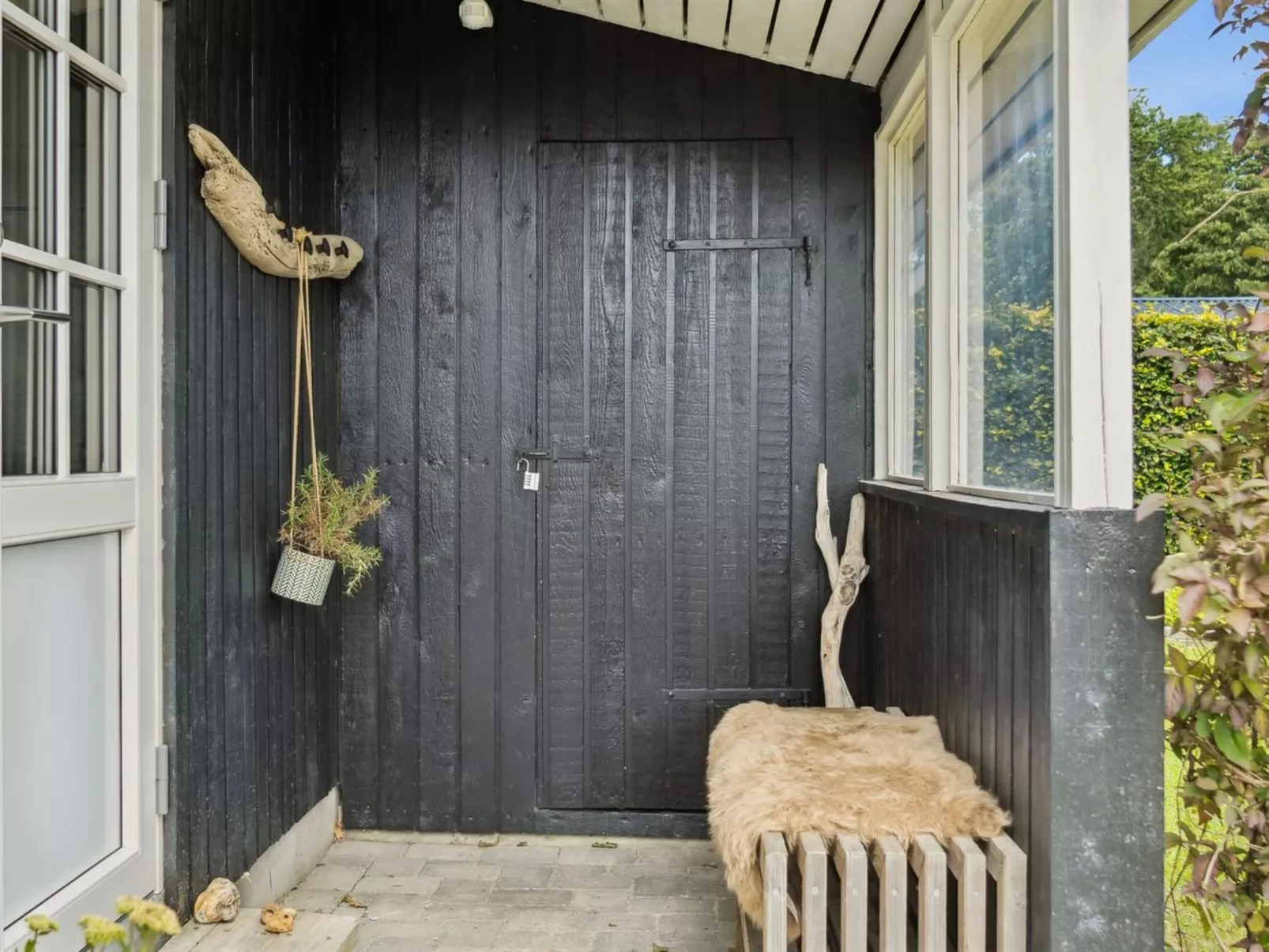 "Bjarni" - 180m from the sea - Outside