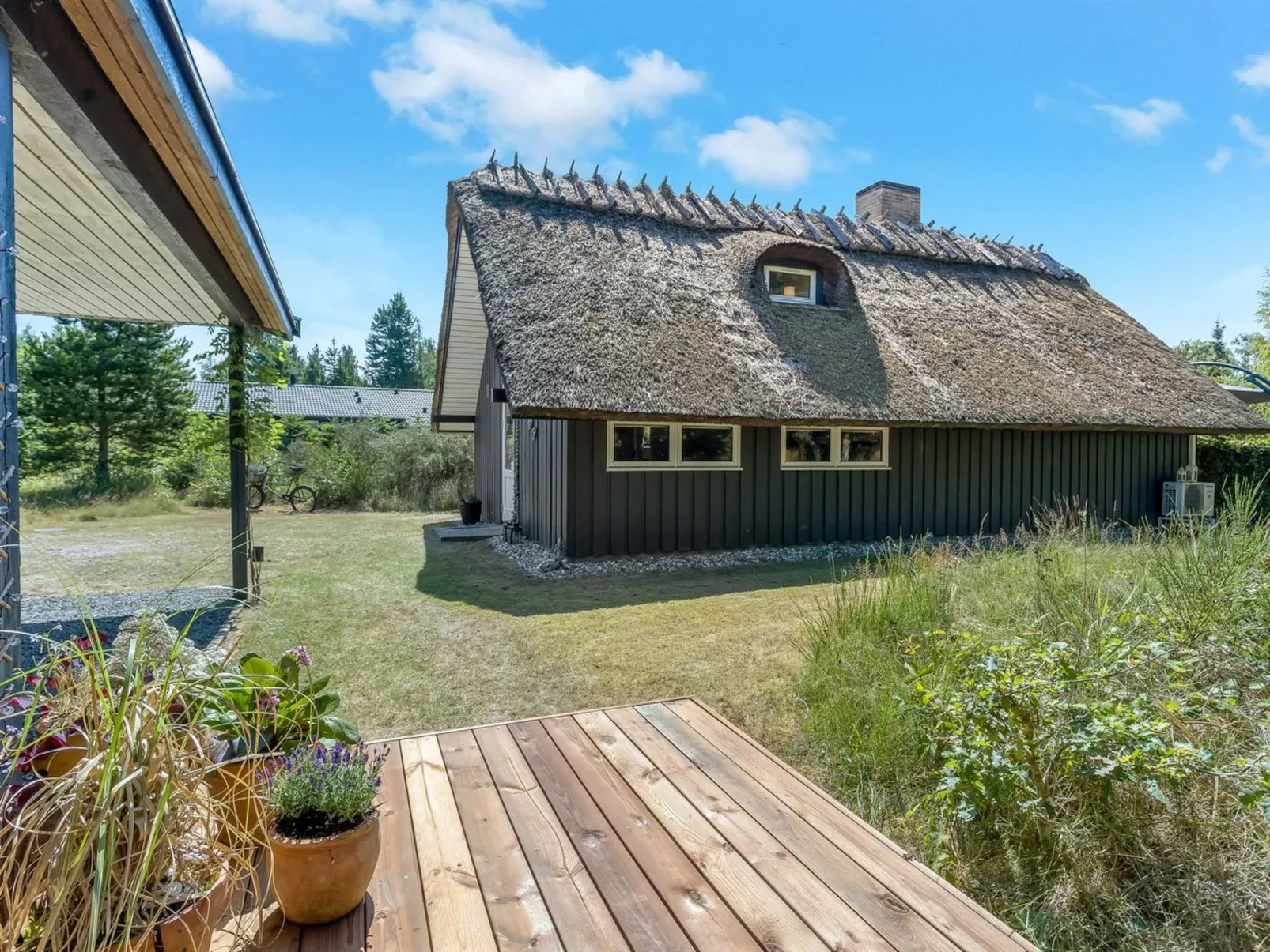 "Albertina" - 900m from the sea