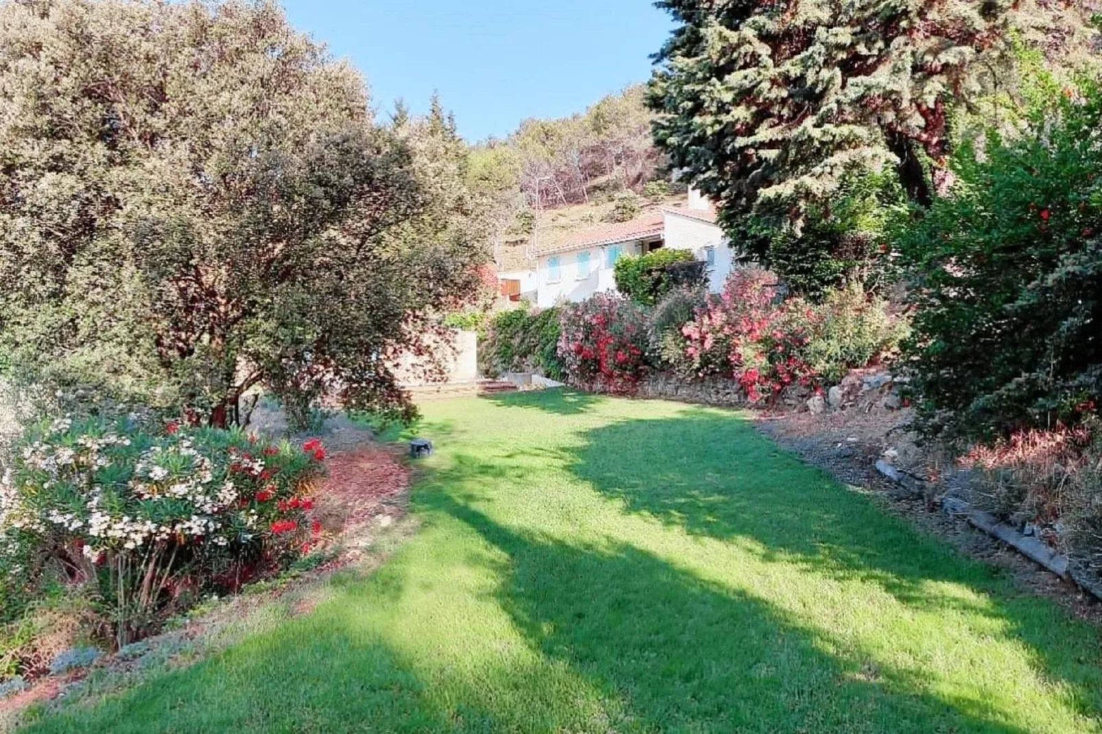 Villa La Cazelle-Jardin d'été
