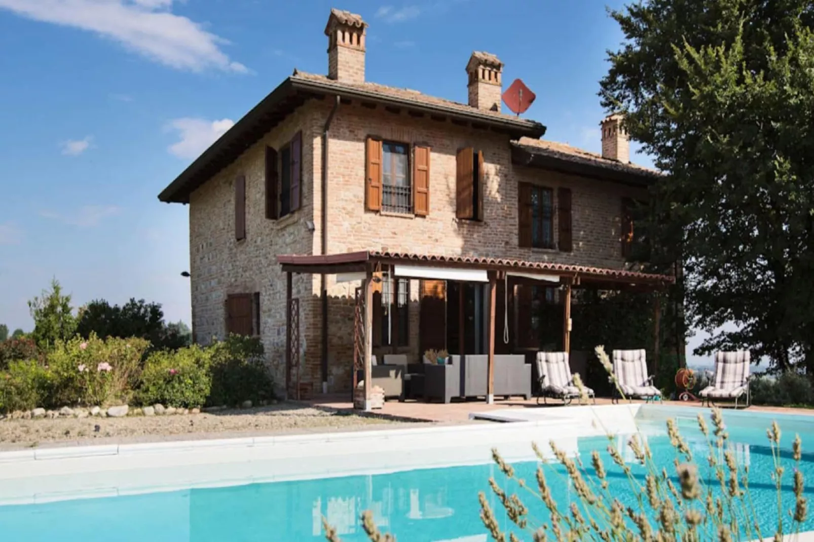 Cascina Tabia - Außenbereich Sommer