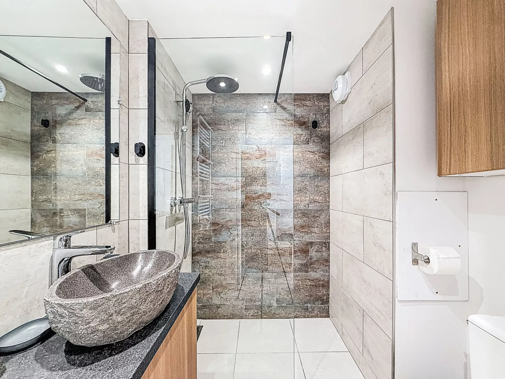 Les Genepis (Val Claret) - Drinnen