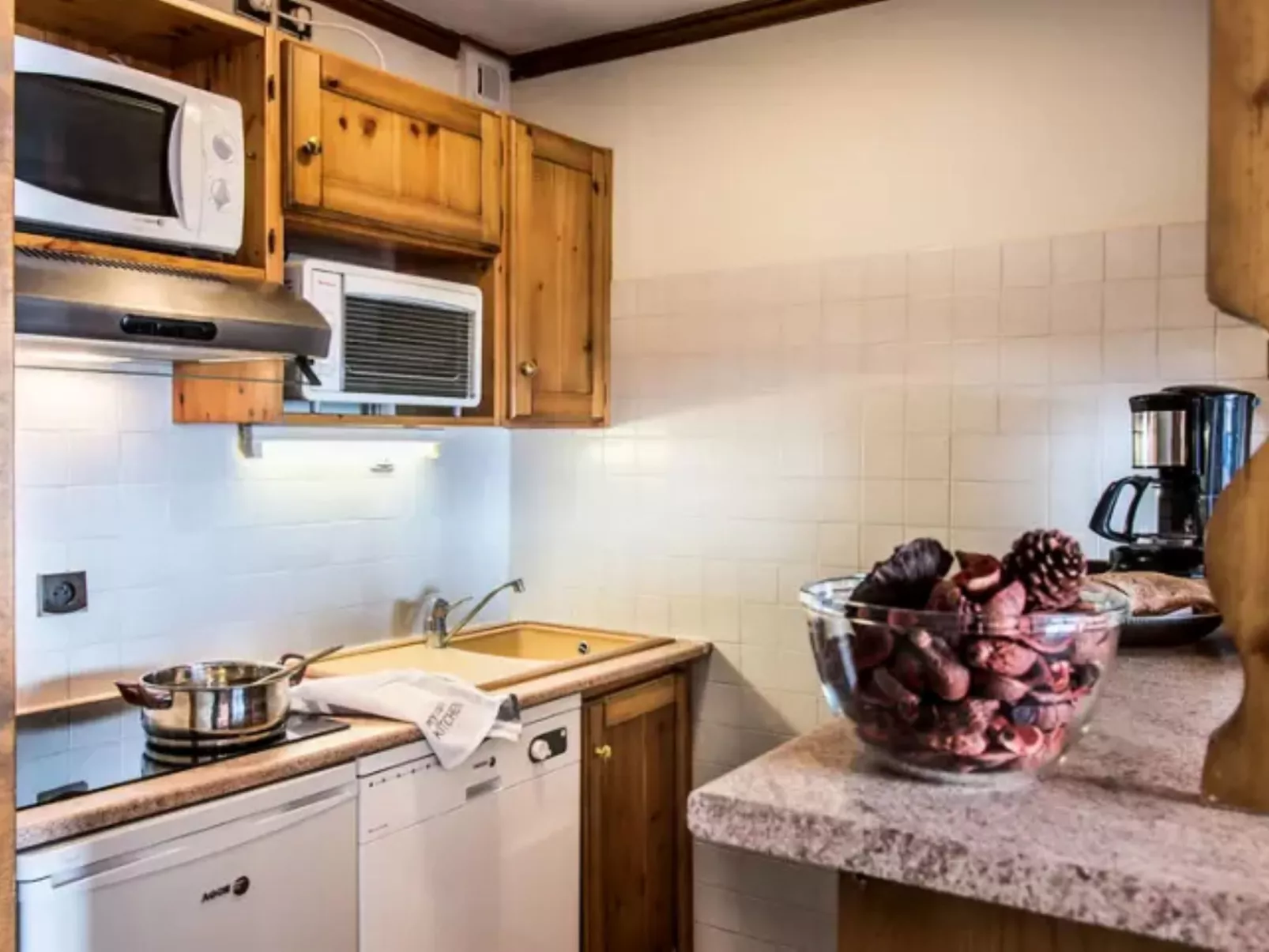 Village Montana-Inside