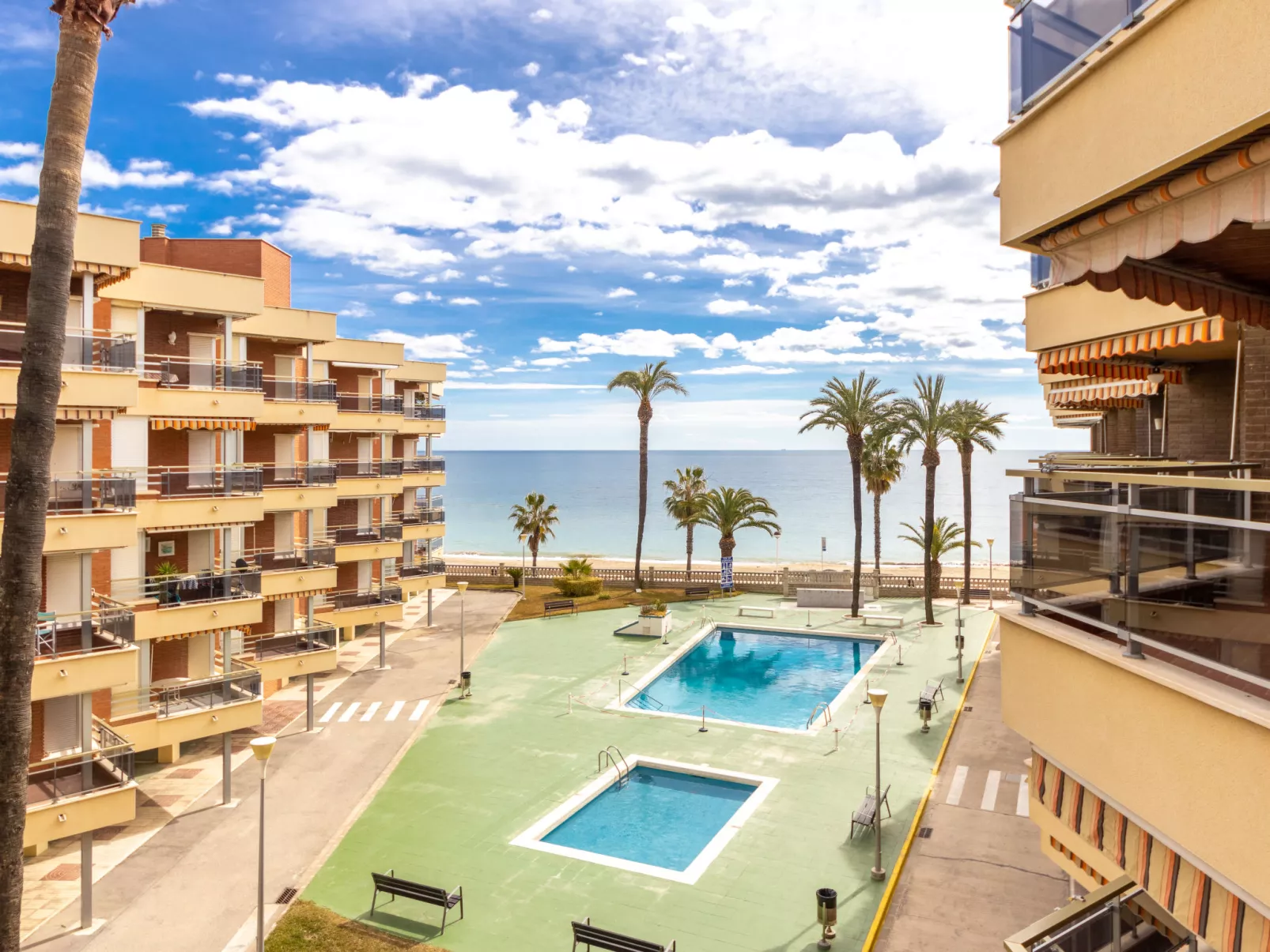 Sol España - Draußen