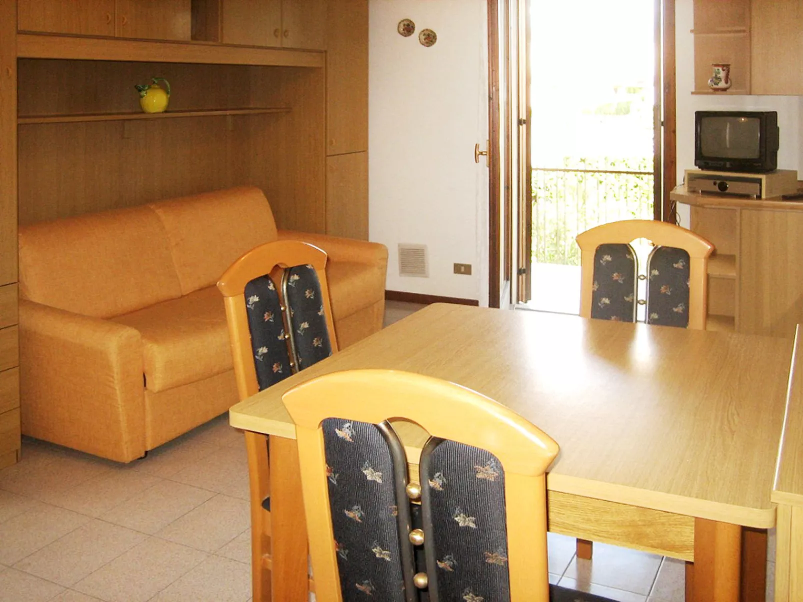 Sole del Garda-Drinnen