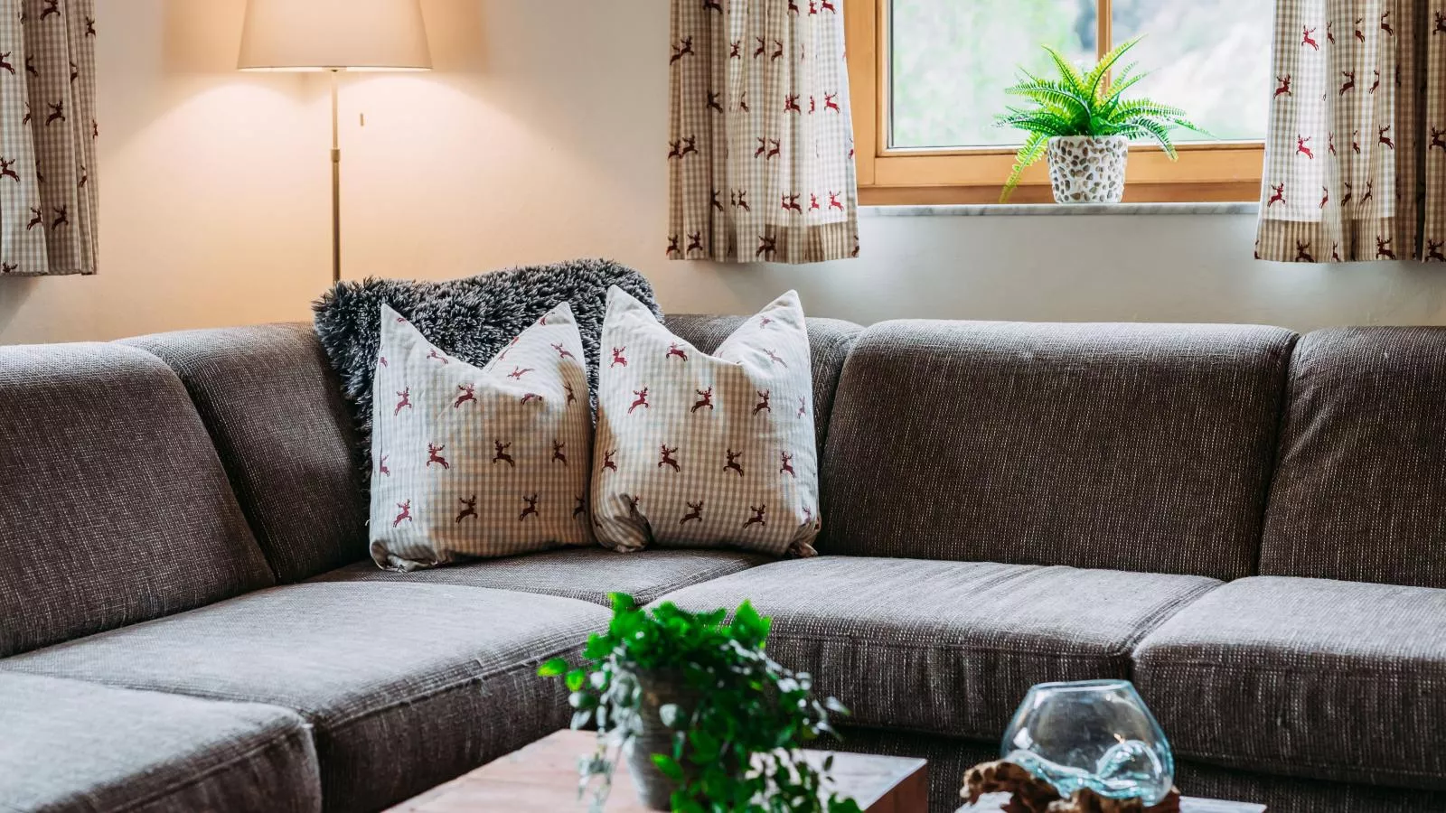 Barney M-Living room