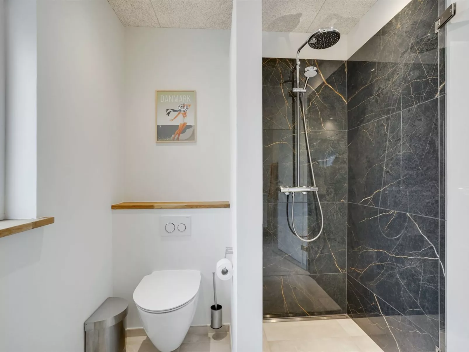 "Menja" - 1.4km from the sea-Inside