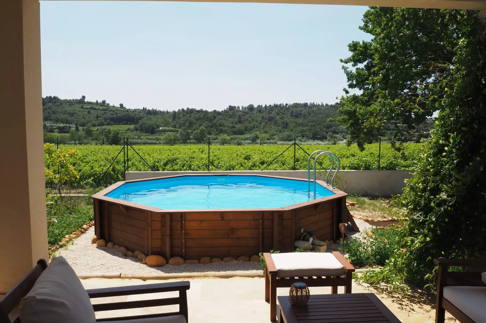Ferienhaus in Domazan-Pool