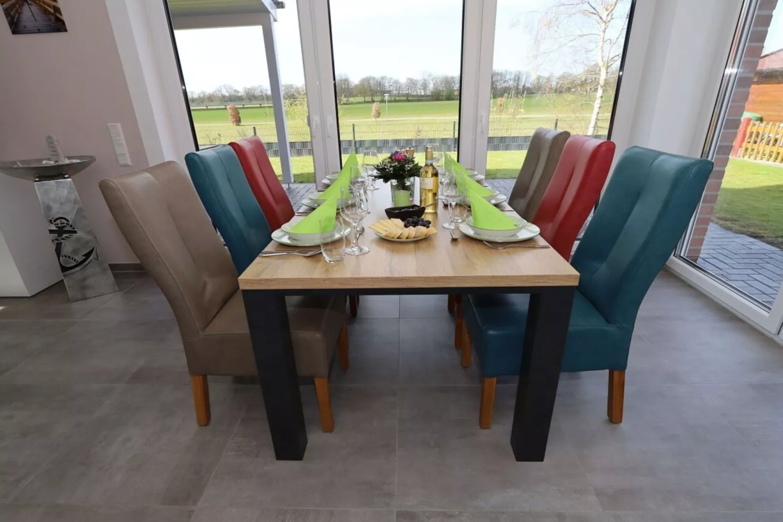 453480-Salle à manger