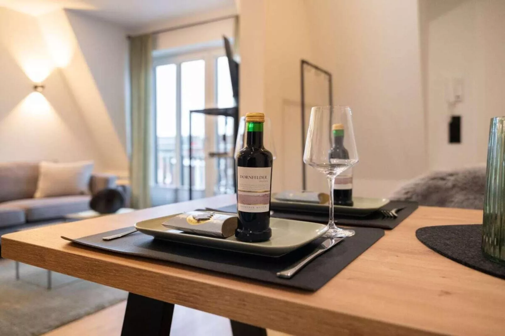 377385-Salle à manger