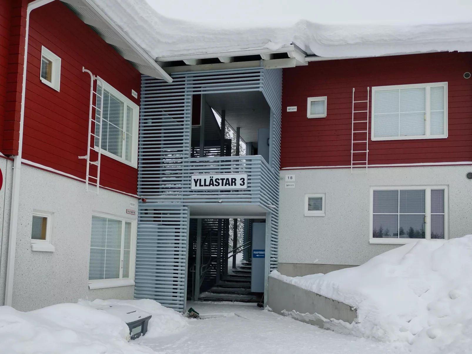 Yllästar 3 as 601-Dedans