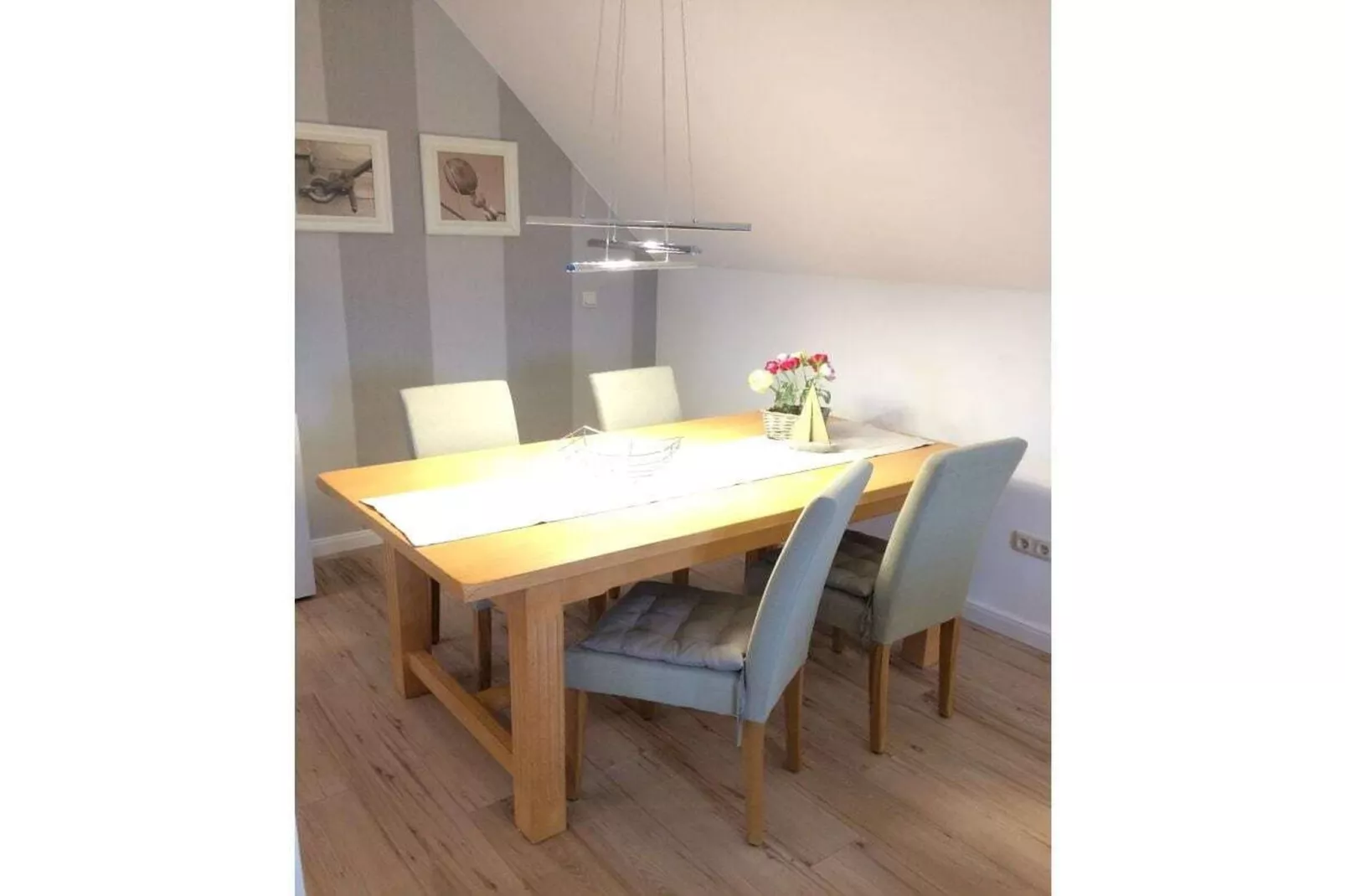 135872-Dining room