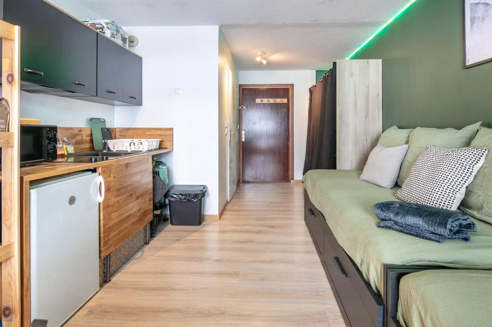 Le Vernon N°721 - ST4-Kitchen