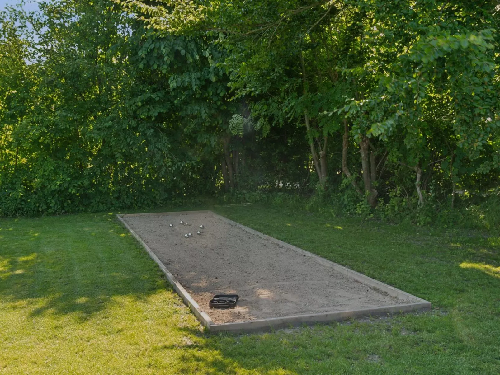 "Thrym" - 2.5km from the sea - Outside