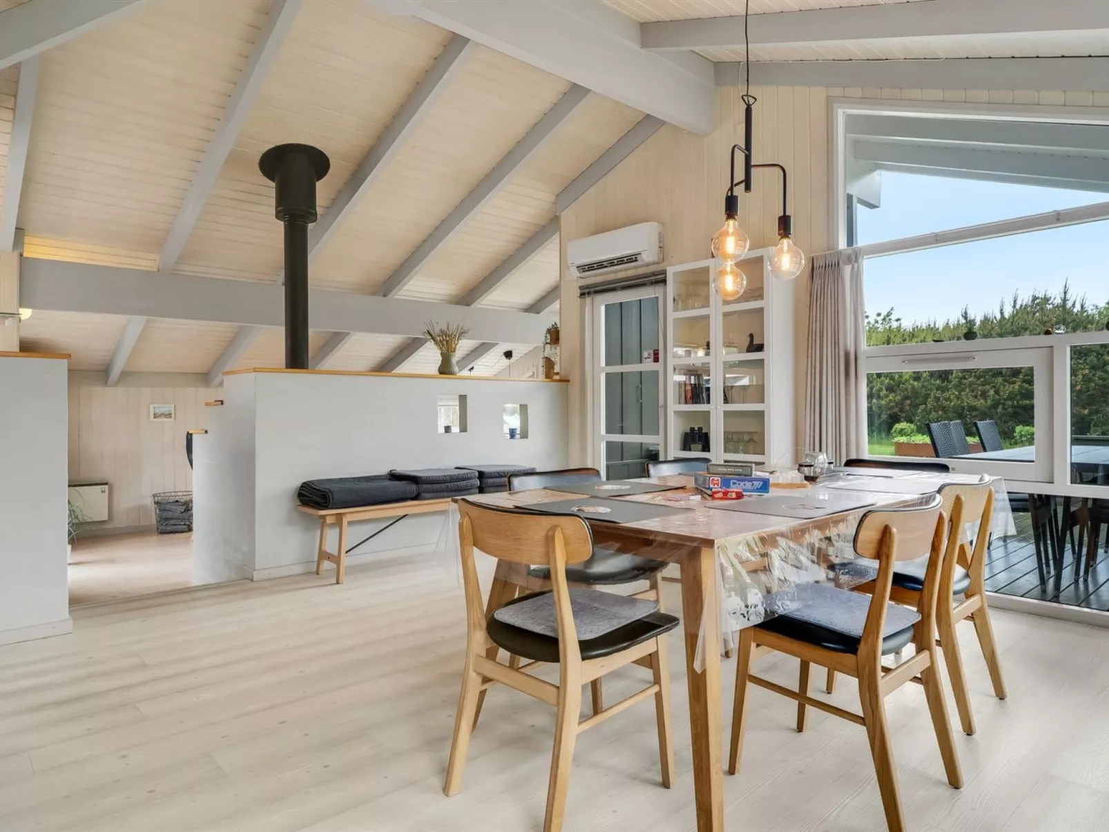 "Windelgard" -  from the sea - Drinnen