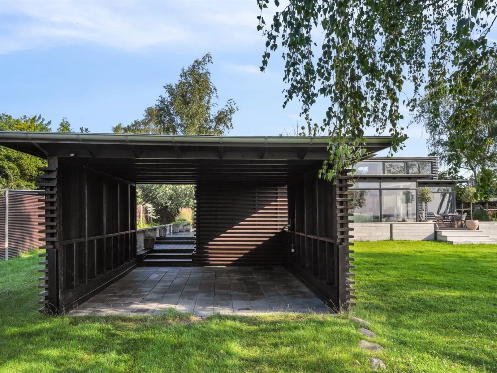 "Jo" - 175m to the fjord-Draußen