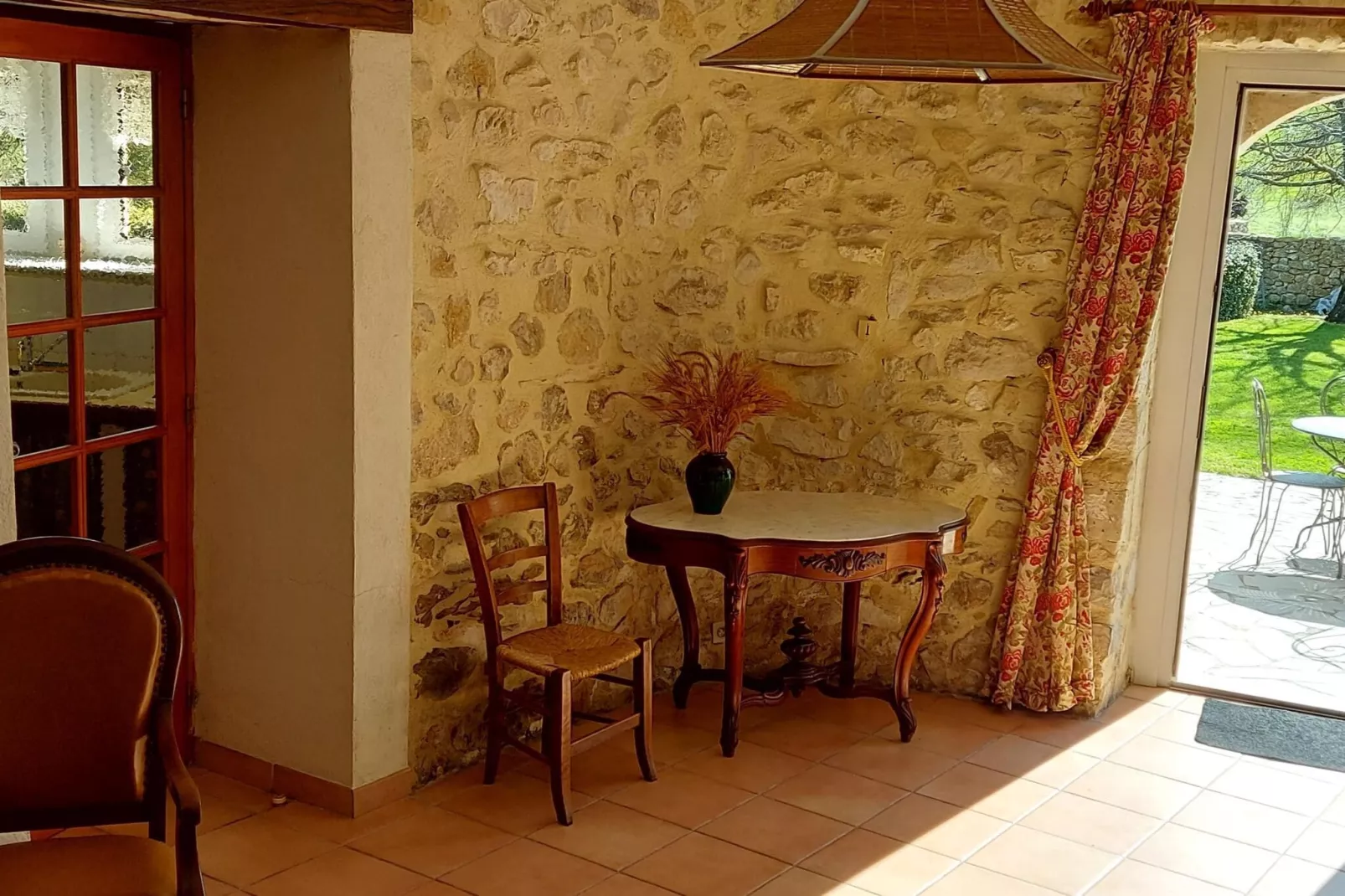 Doppelhaushälfte in Lussan / Le Tilleul-Living room