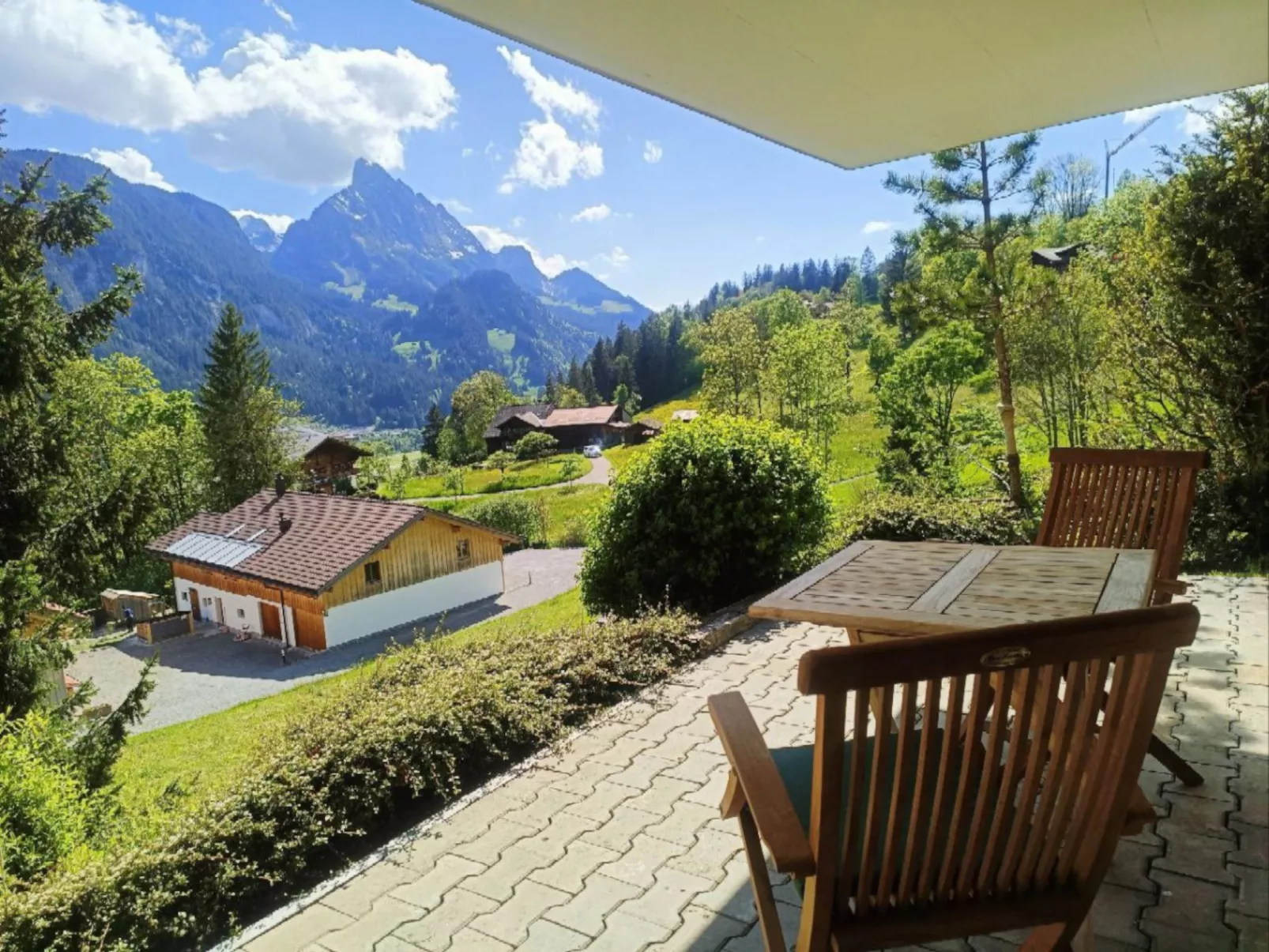 Malgré-tout - Inside