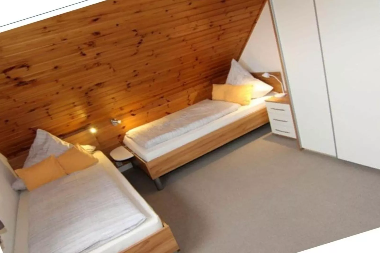 561529 - Schlafzimmer