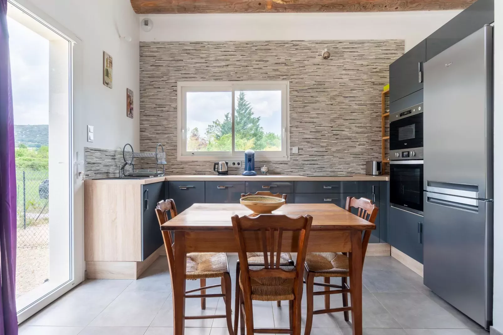 La Calade-Kitchen