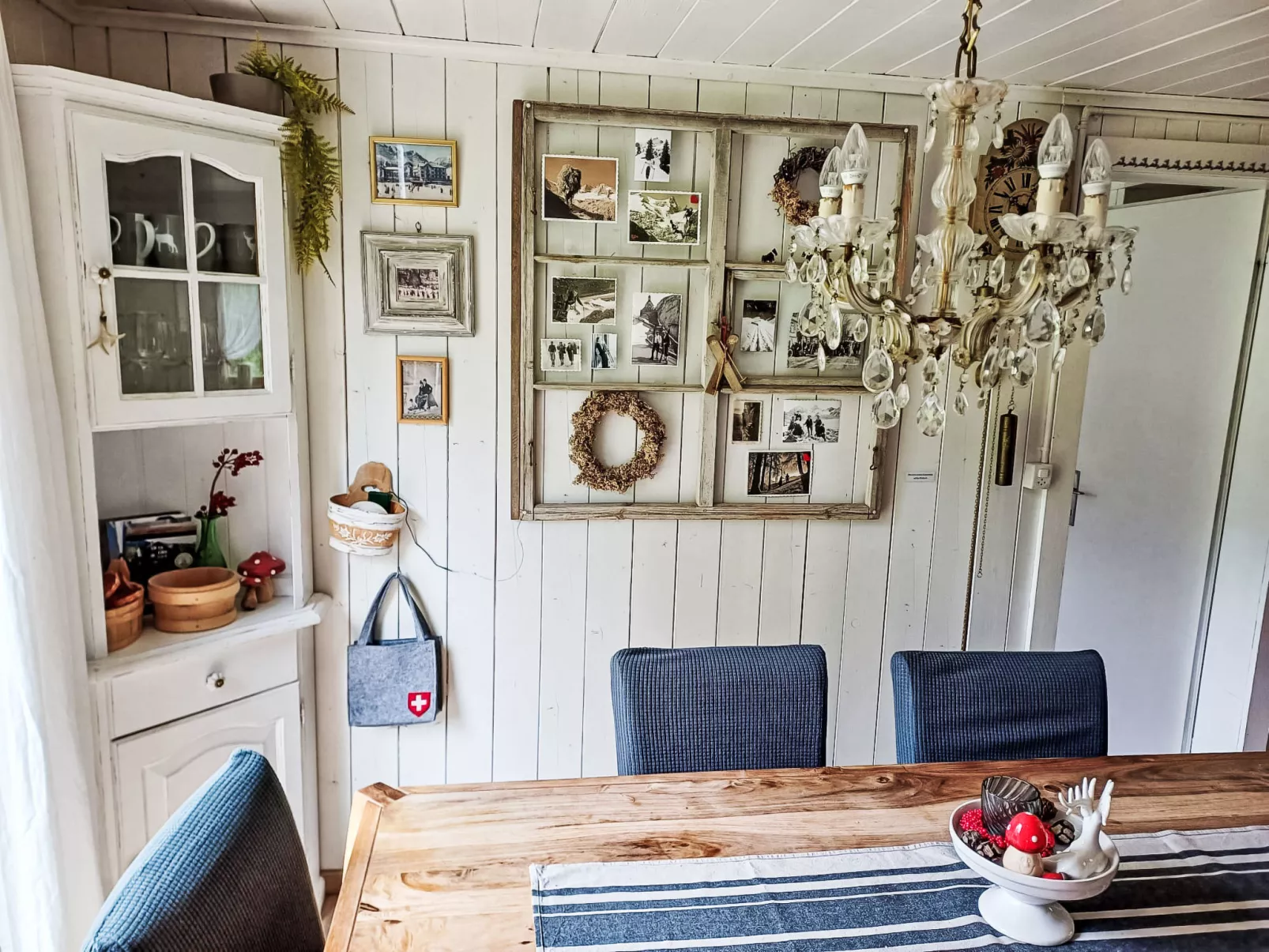 Chalet Chic+Hot Pot - Dedans