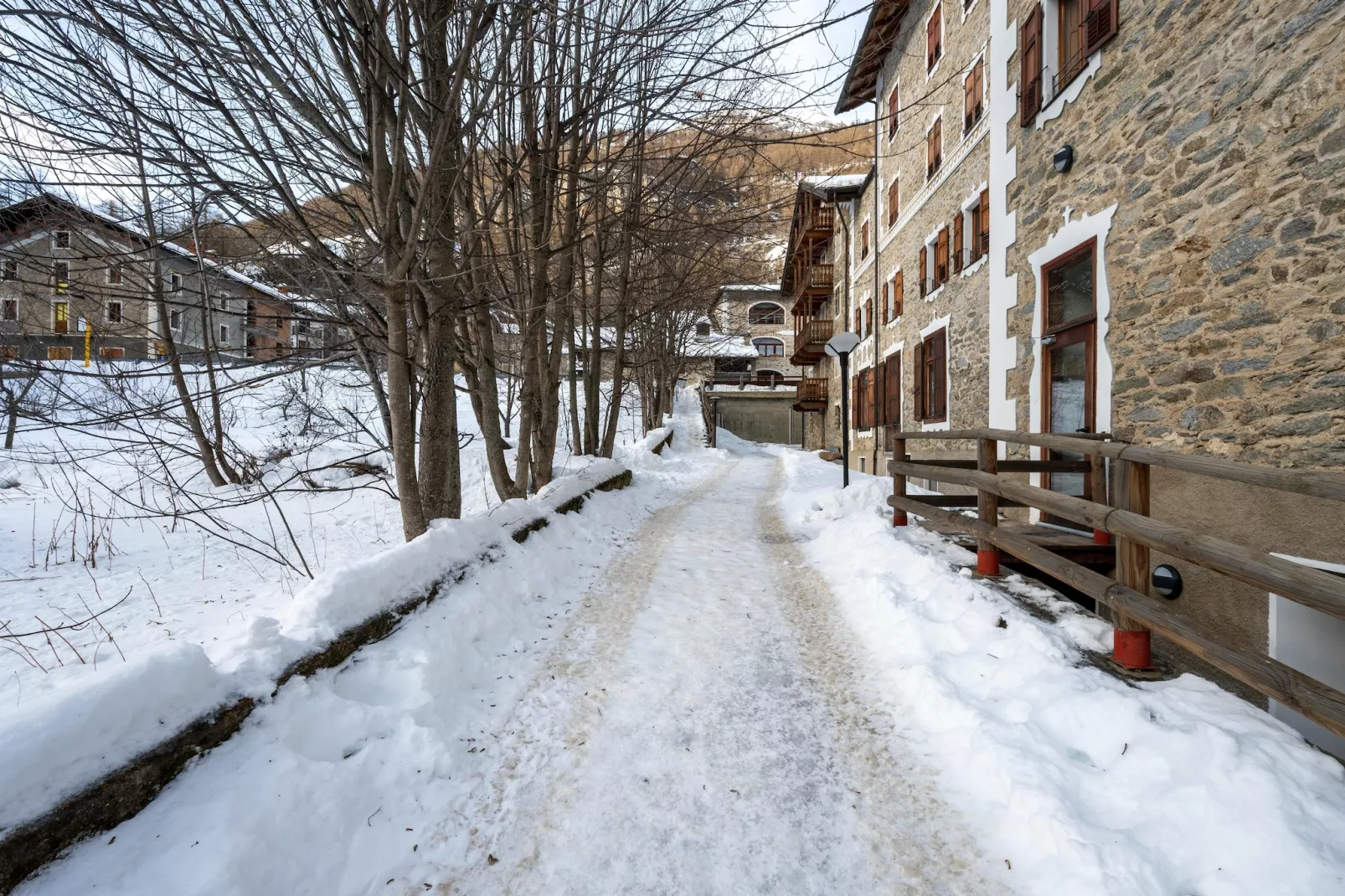 BILO 1 CERESOLE-Exterior in winter