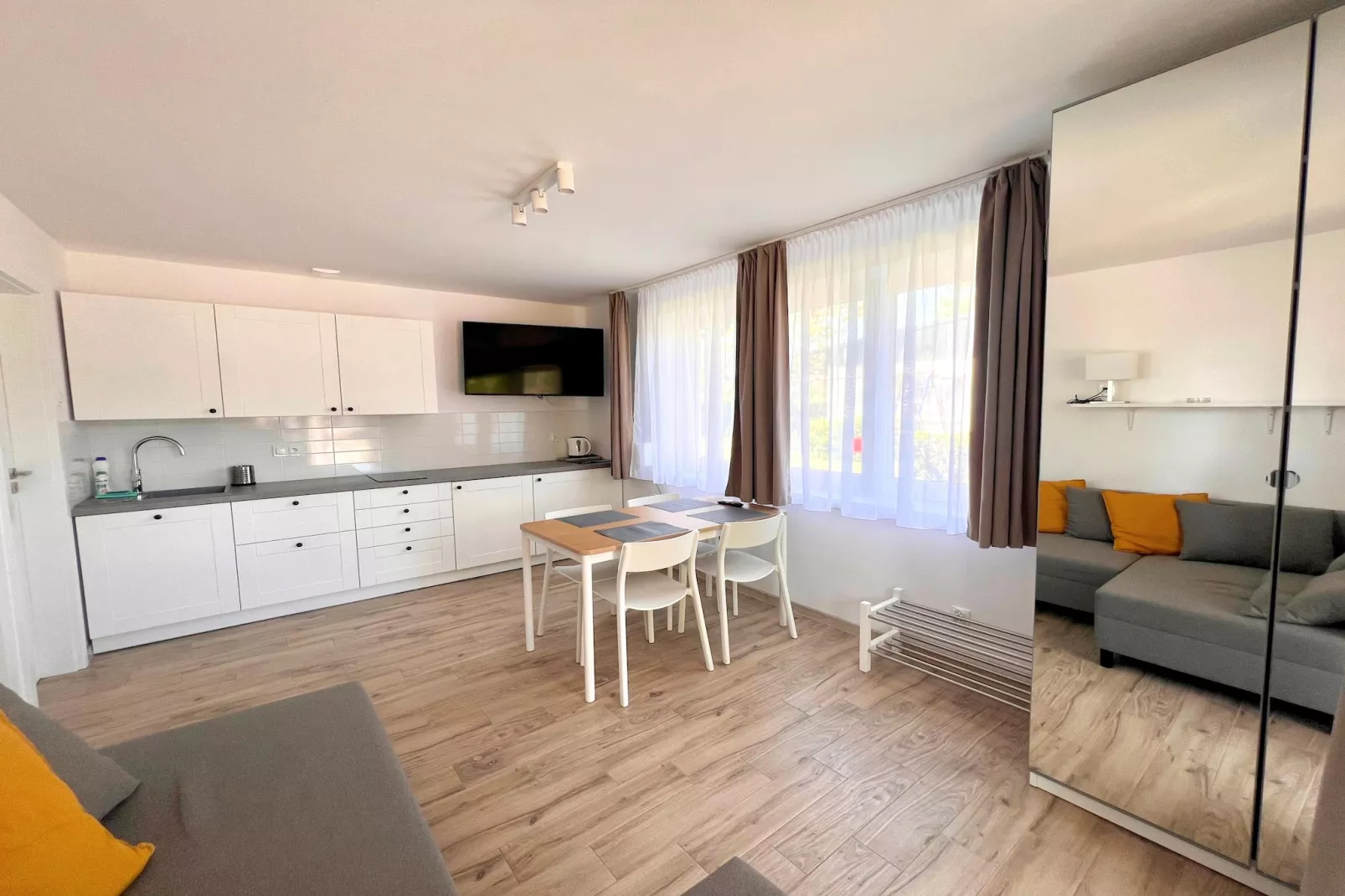 Domki 4-osobowe dla 3 osób-Living room