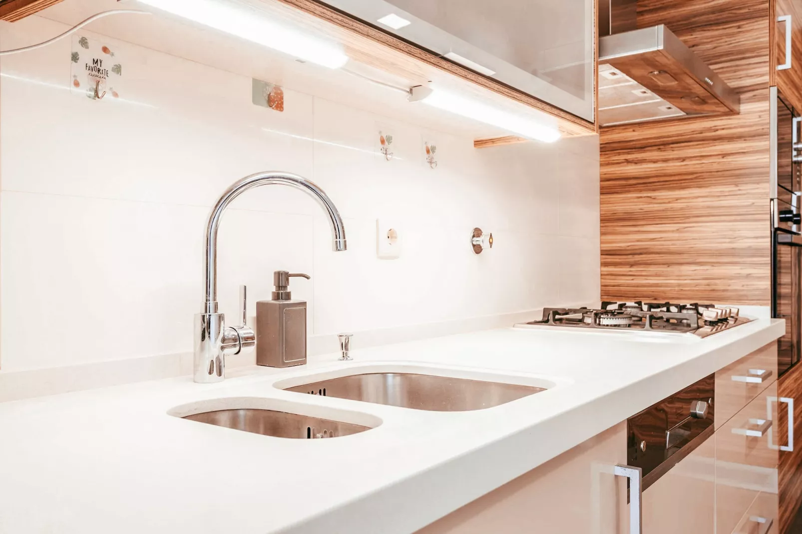 Modern & Elegant 2 bedroom in Amadora by GT House-Küche