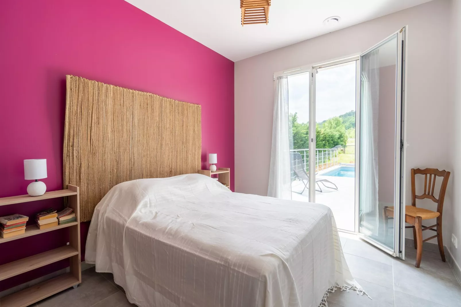 La Calade-Bedroom