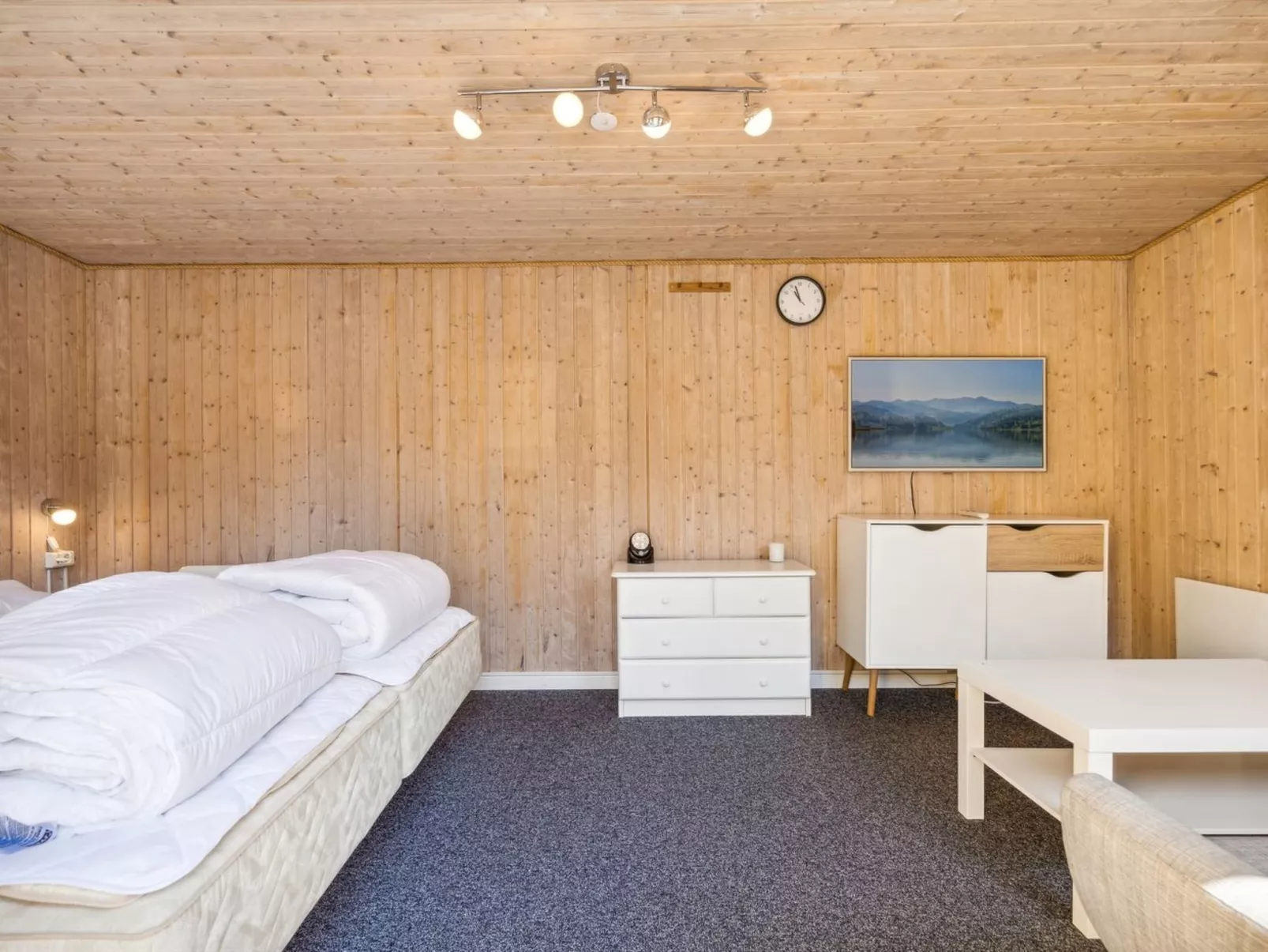 "Senija" - 6.5km from the sea-Drinnen