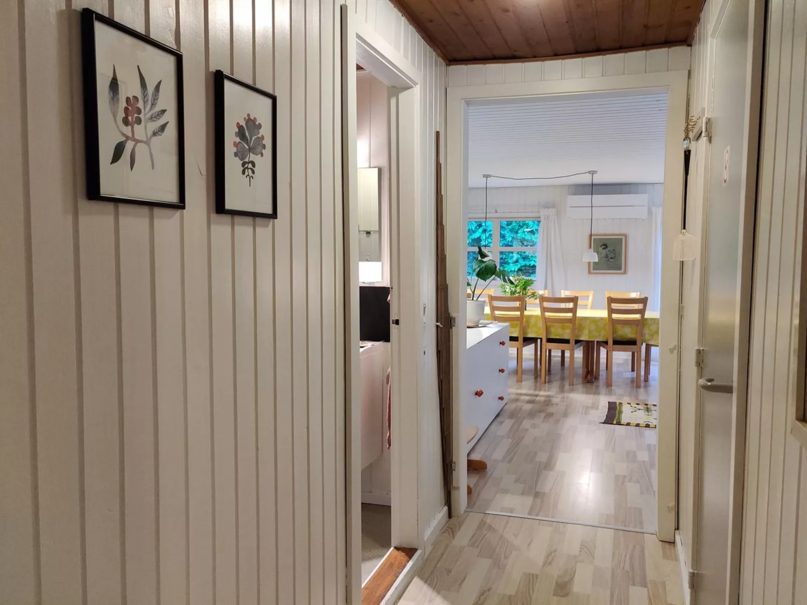 "Matias" - 30km from the sea-Drinnen