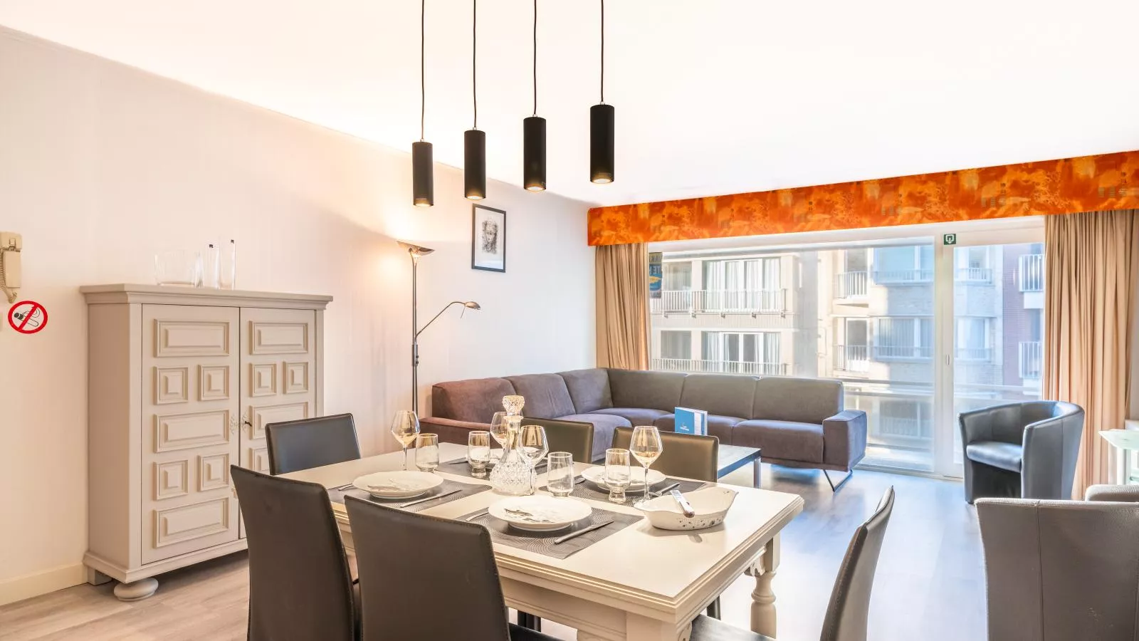 Permieres Loges-Salle à manger