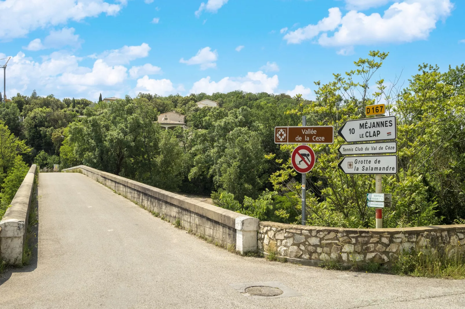 La Calade-Areas summer 1km