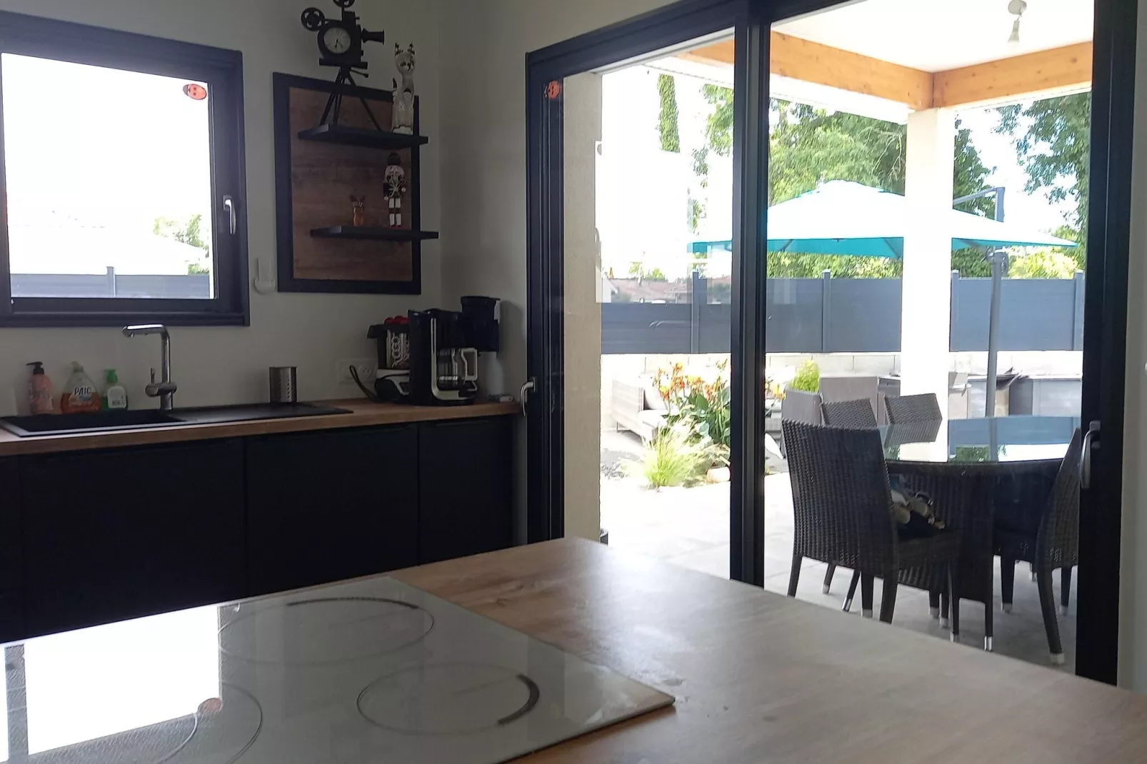Holiday home with private pool Margaux Cantenac-Kitchen