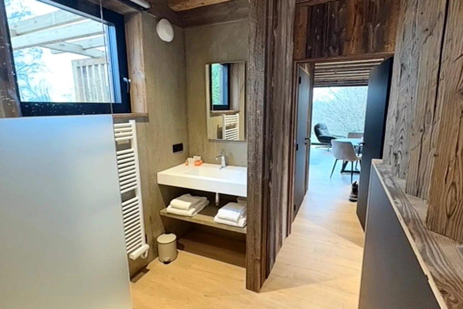 Lodges by Val 2-Bathroom