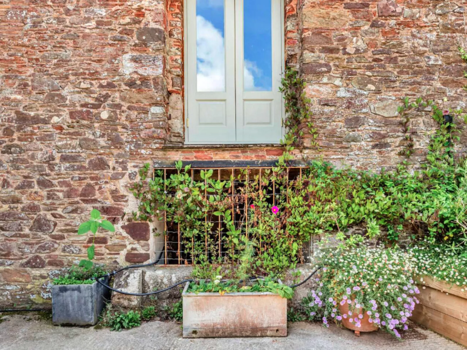 The Hayloft at Yealmpton-Outside