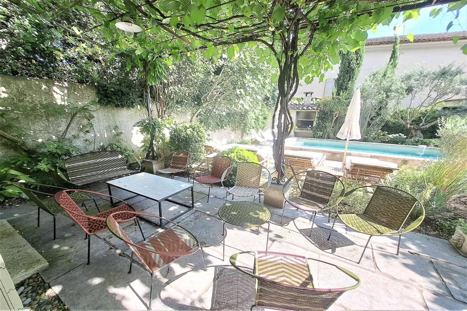 Mas Maillane demeure du XVIIIe entièrement rénové-Terrace balcony