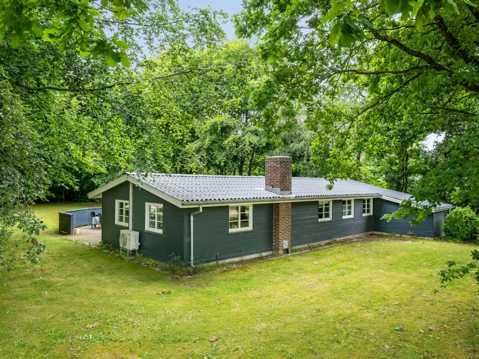 "Mena" - 10km from the sea-Draußen