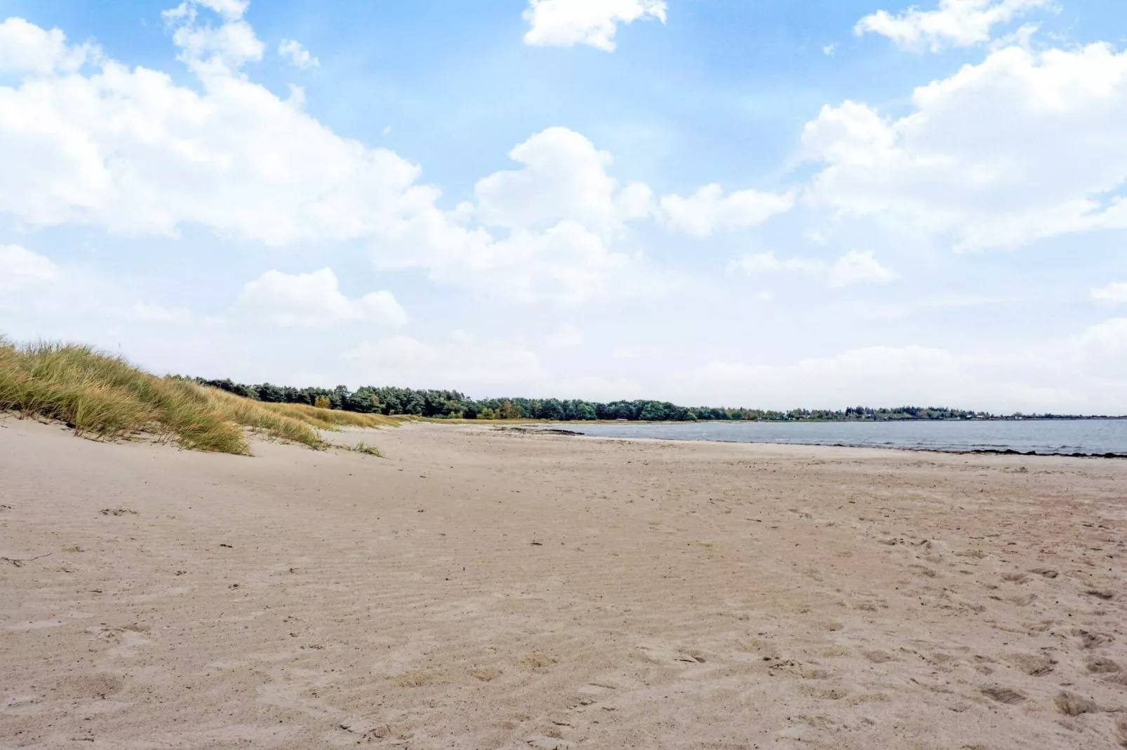 4 Sterne Ferienhaus in Löttorp-Im Freien