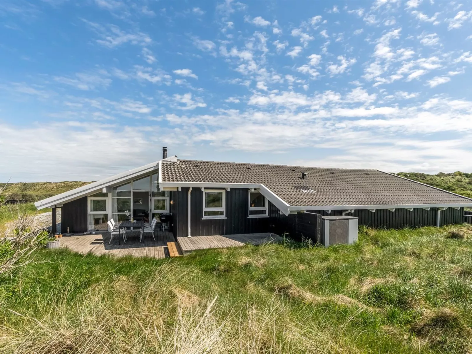 "Askrik" - 350m from the sea - Outside