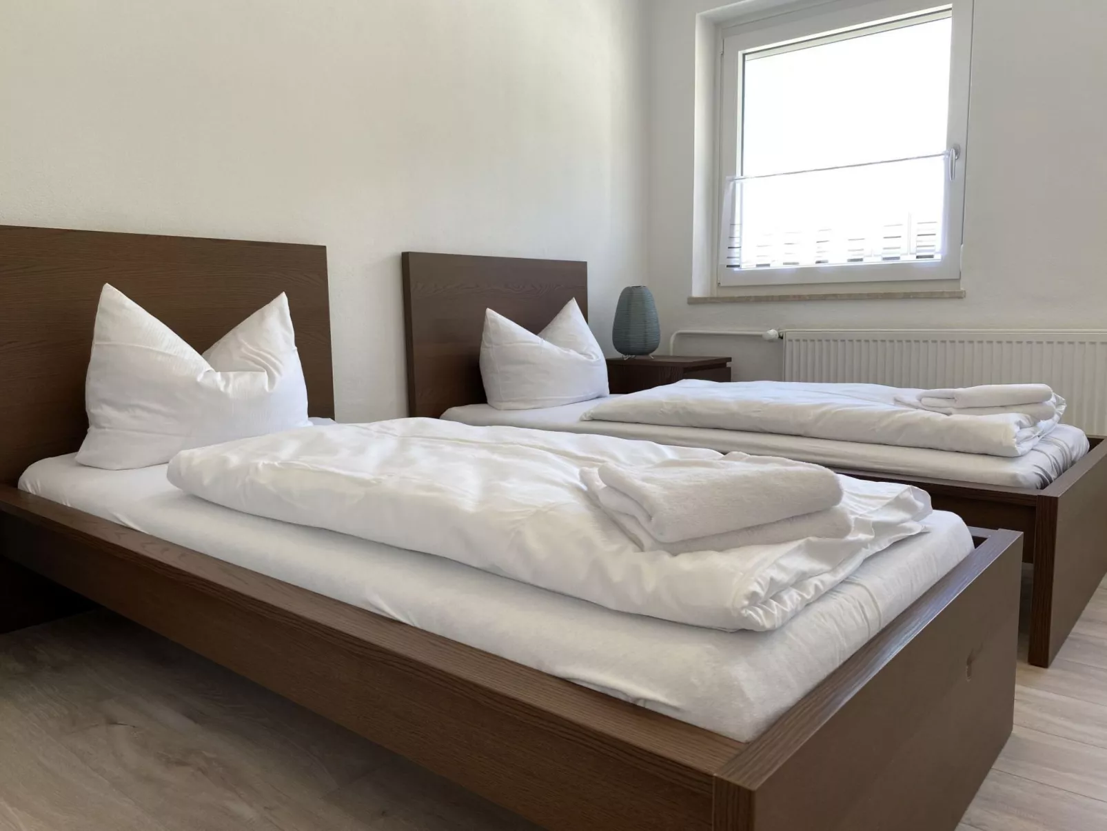 SAD151 Moderne Monteurwohnung mit Balkon - Image-tags.info