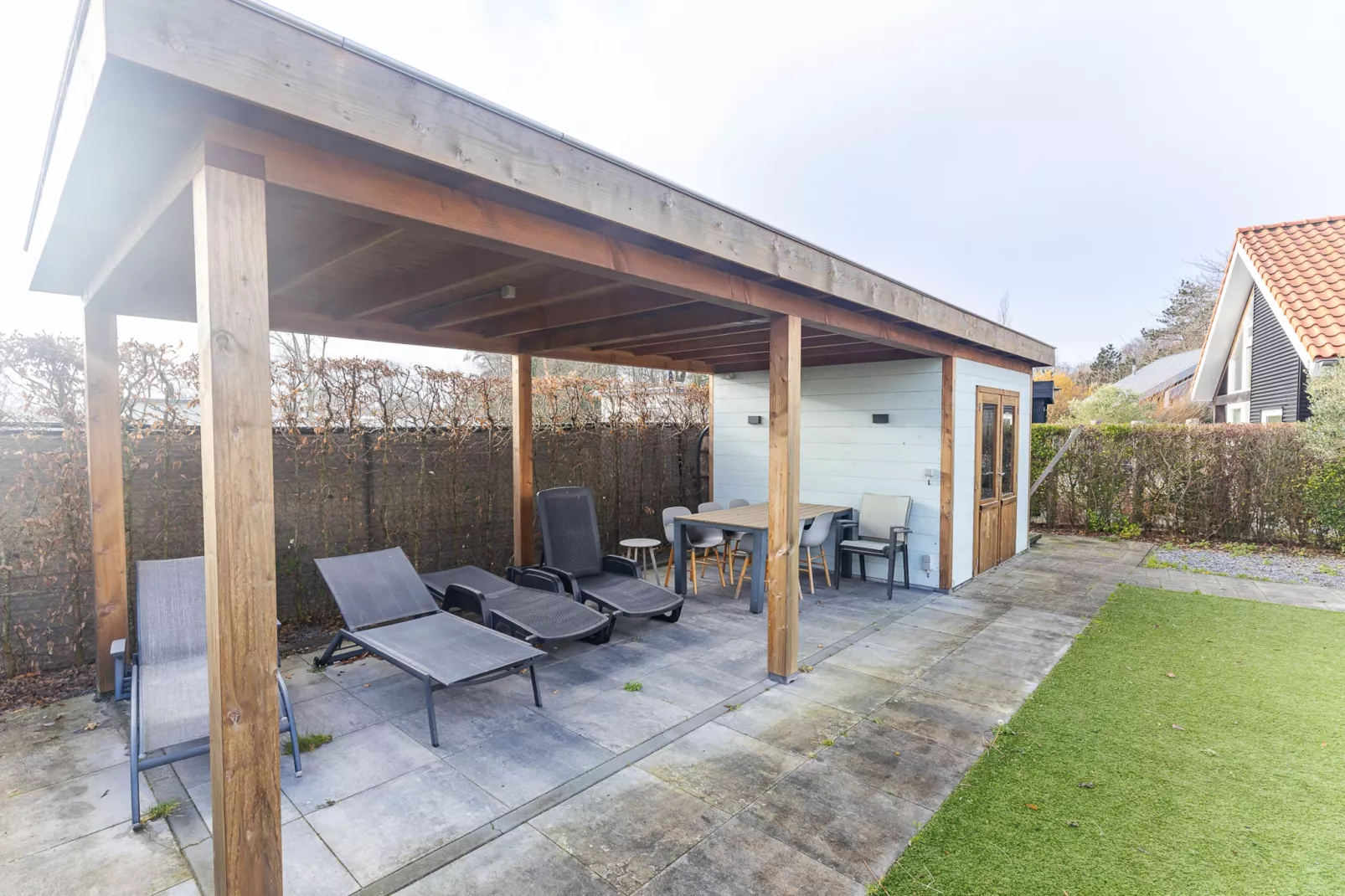 Zonnedorp 7 De Meerpaal in Renesse | Comfortable holiday house close to the beach - Terrace balcony