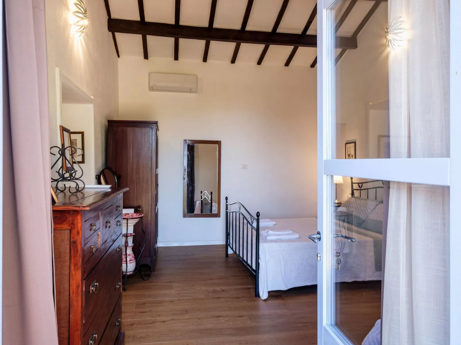 Altes gallurisches Bauernhaus mit Blick auf Olbia - Inside