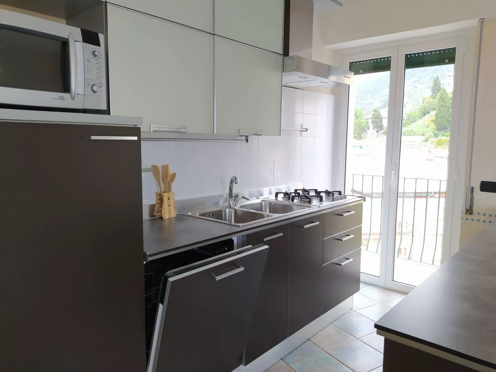 Castelletto al Mare - Image-tags.info