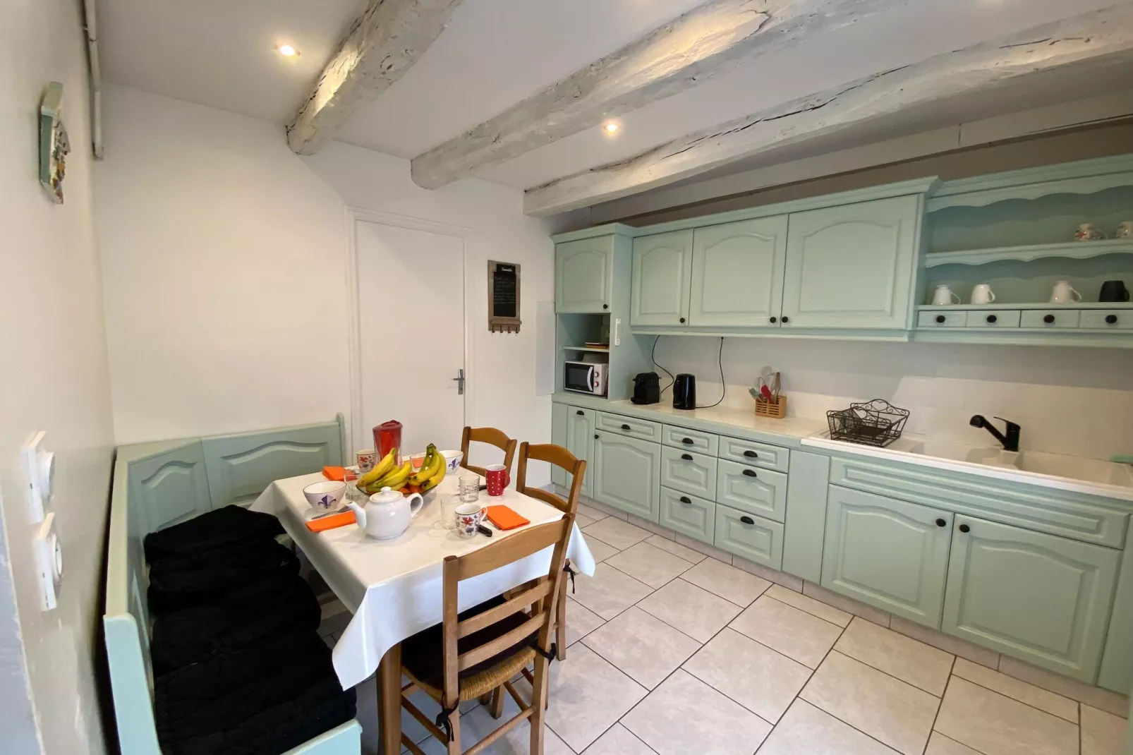 Landhaus Le Minhic sur Rance-Kitchen