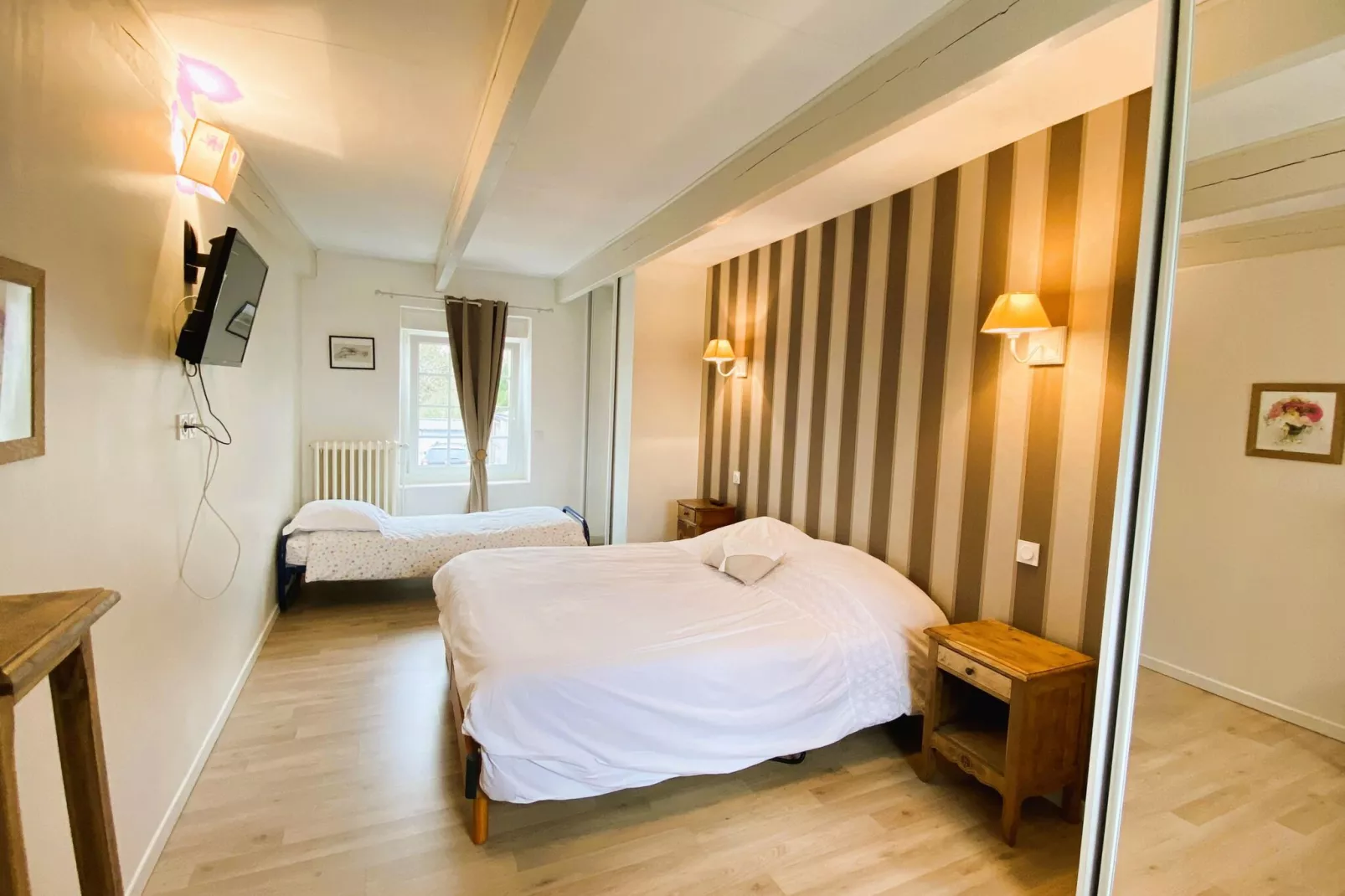 Landhaus Le Minhic sur Rance-Bedroom