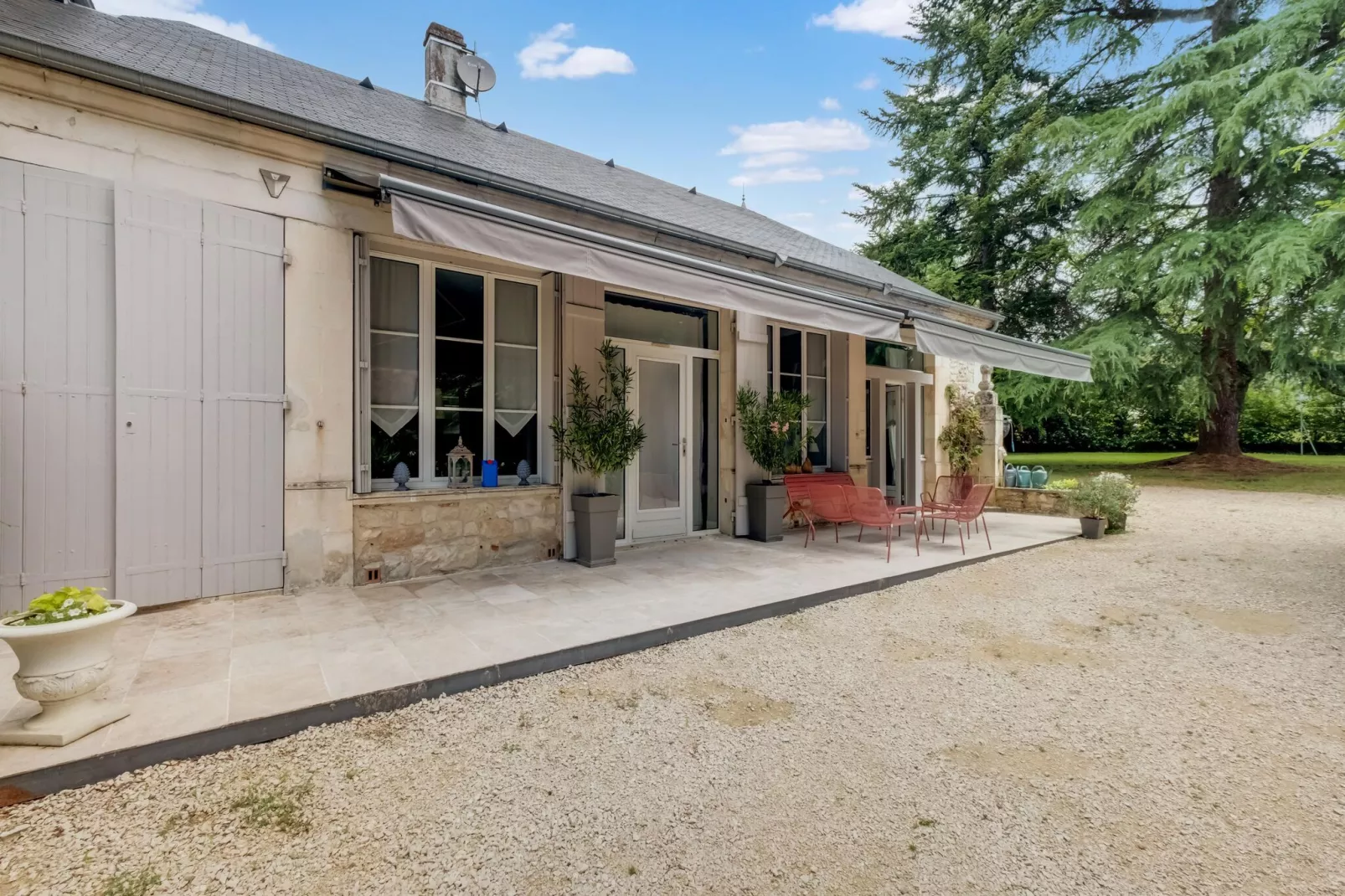 Gîte de Charme-Exterior summer