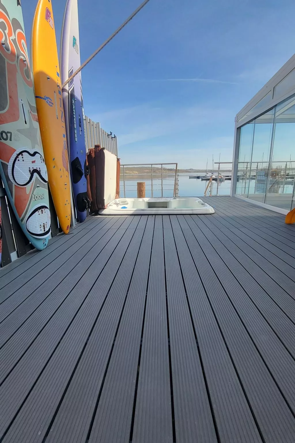 Seehaus Pippa mit Sauna und Whirlpool direkt am See - Image-tags.info