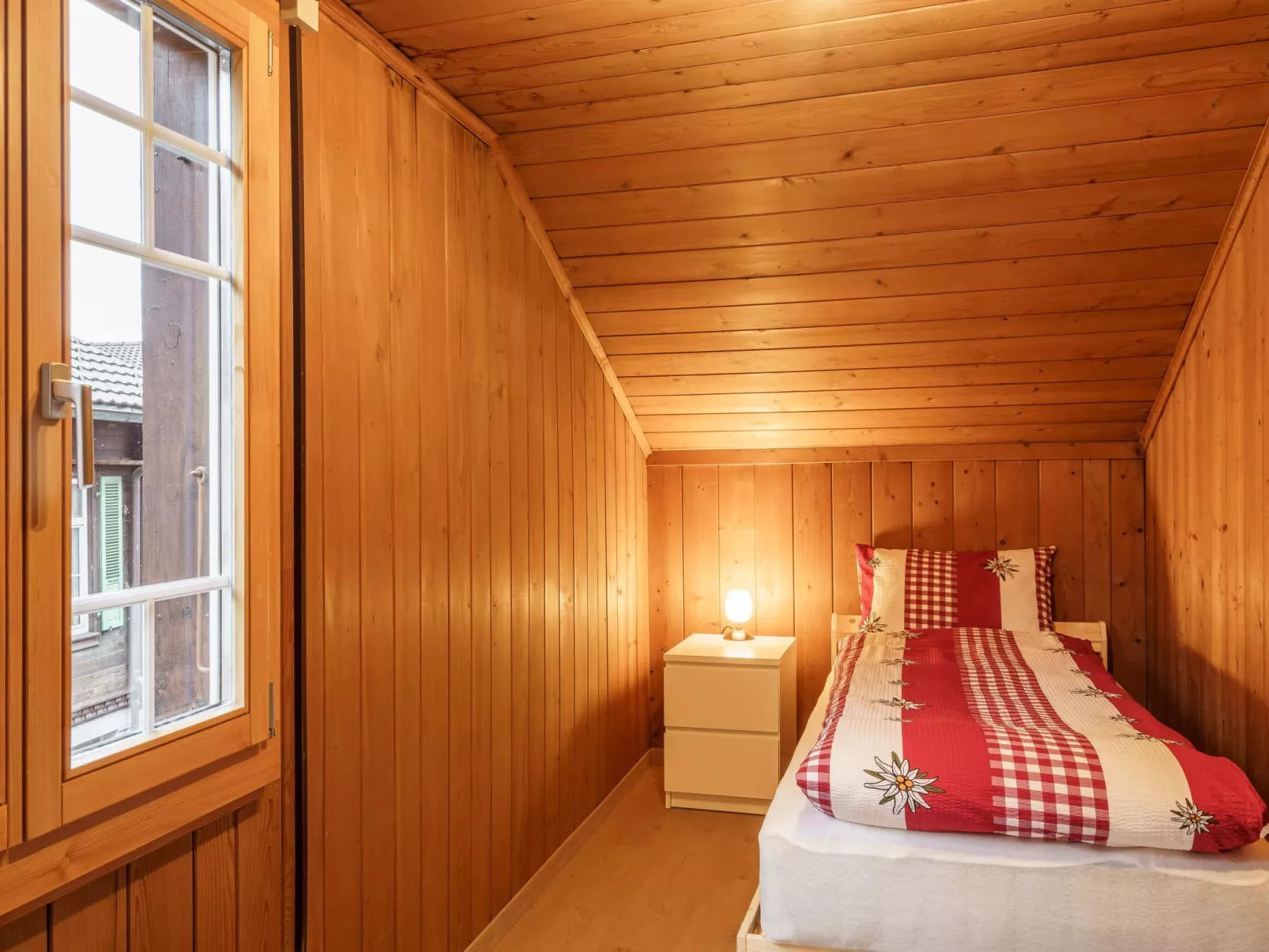 StayBrienz House - Image-tags.info